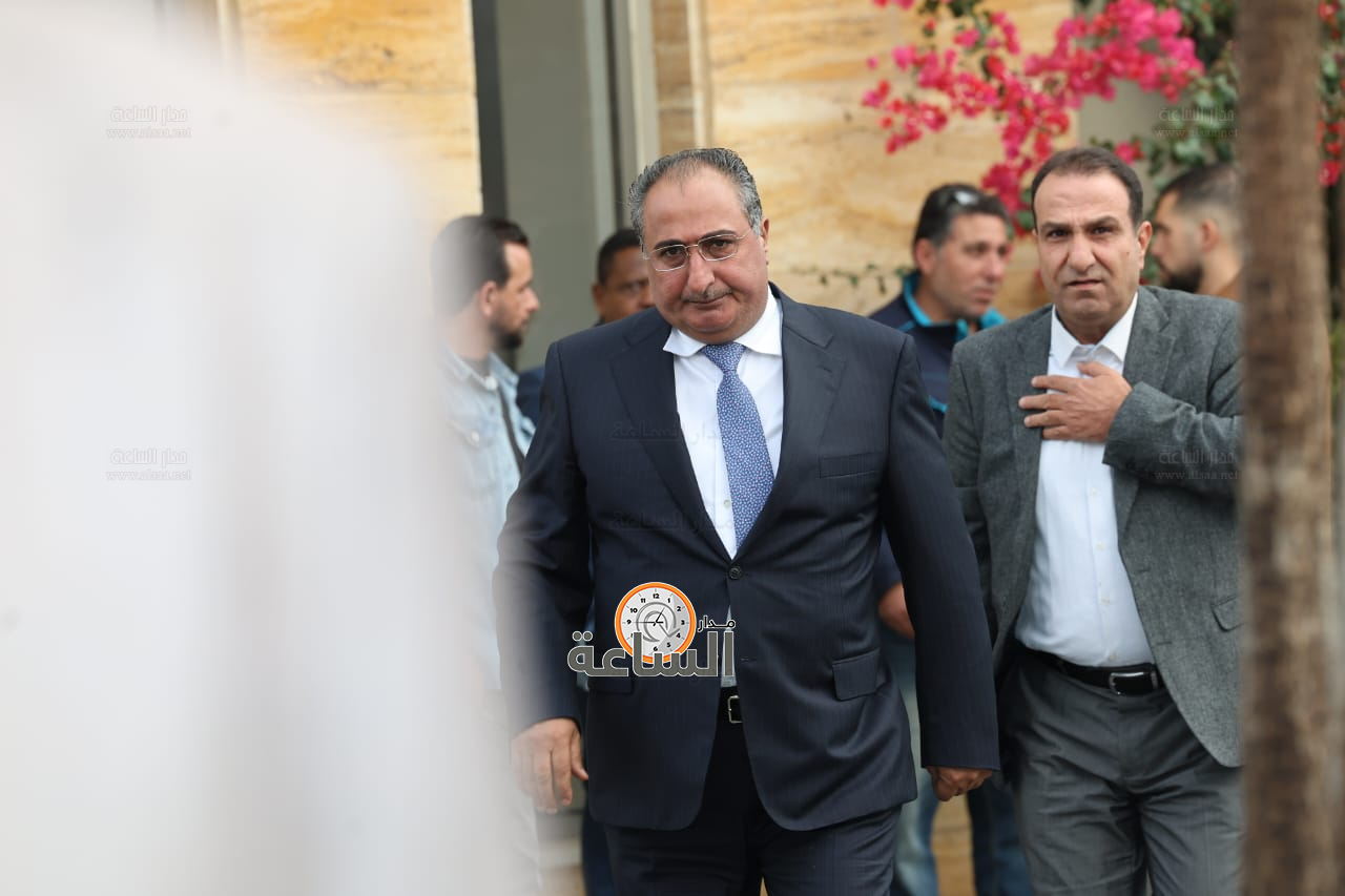 Madar Al-Saa Images 0.9292558792726102