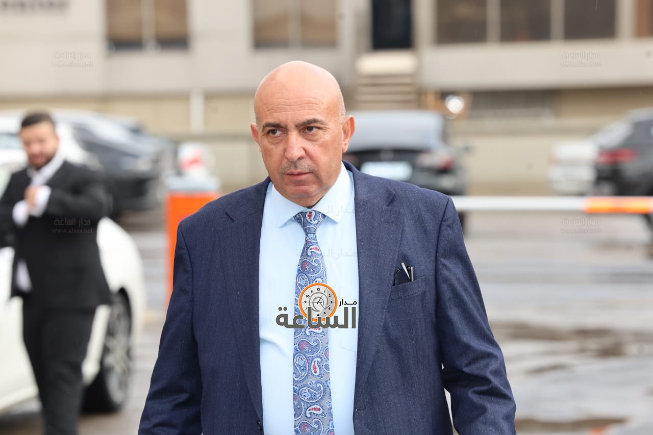 Madar Al-Saa Images 0.7123937188928585