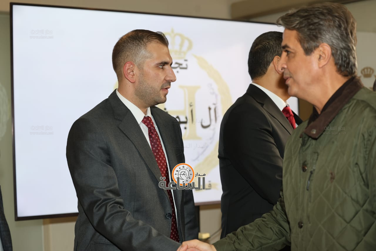 Madar Al-Saa Images 0.6035005655005541