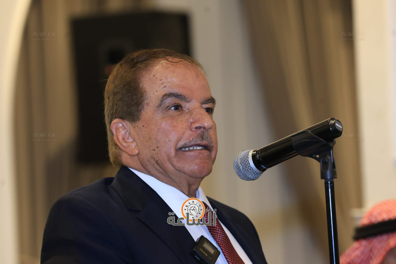 Madar Al-Saa Images 0.9363493796024553