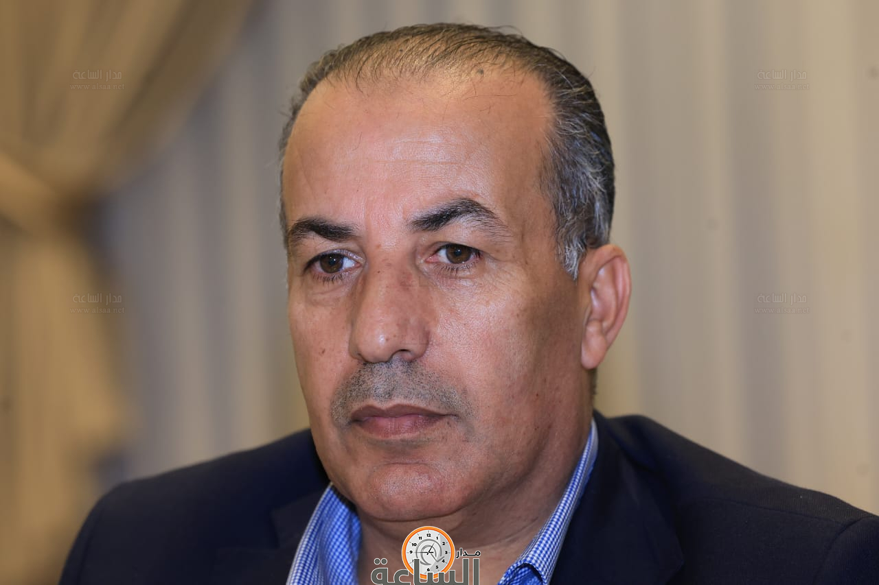 Madar Al-Saa Images 0.337073810798739