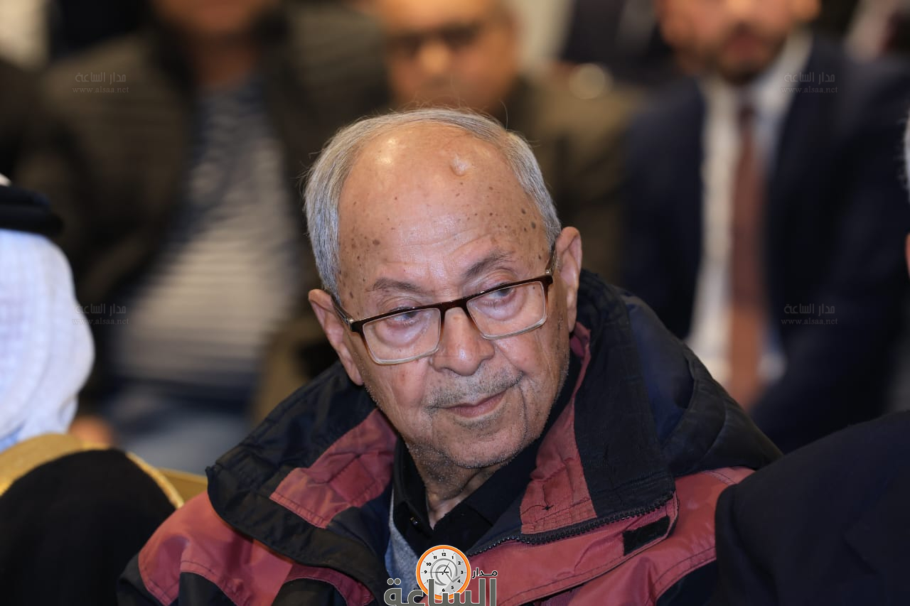 Madar Al-Saa Images 0.8900004539652934