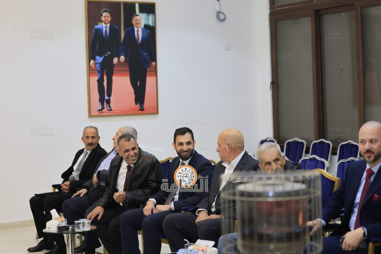 Madar Al-Saa Images 0.15427363816496942