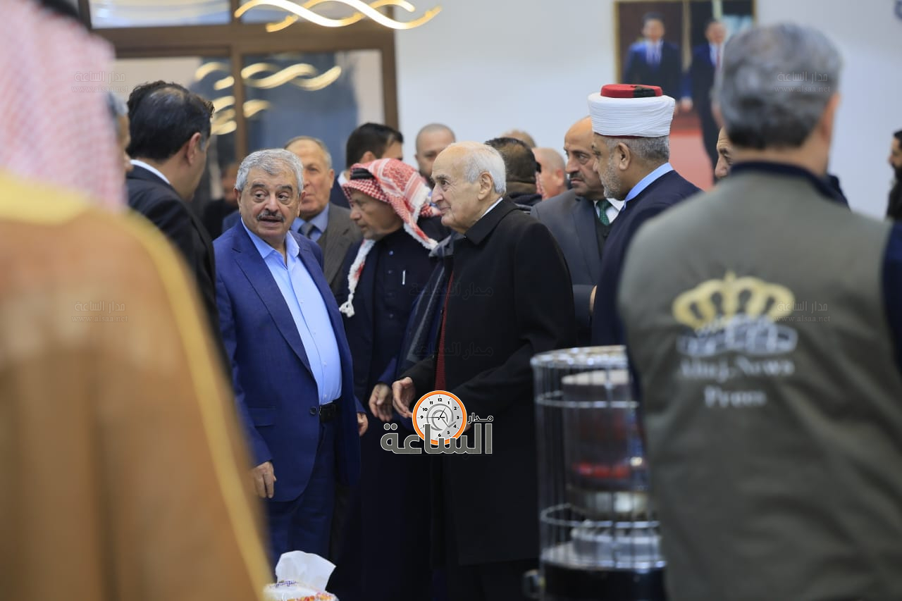 Madar Al-Saa Images 0.15958472560469772