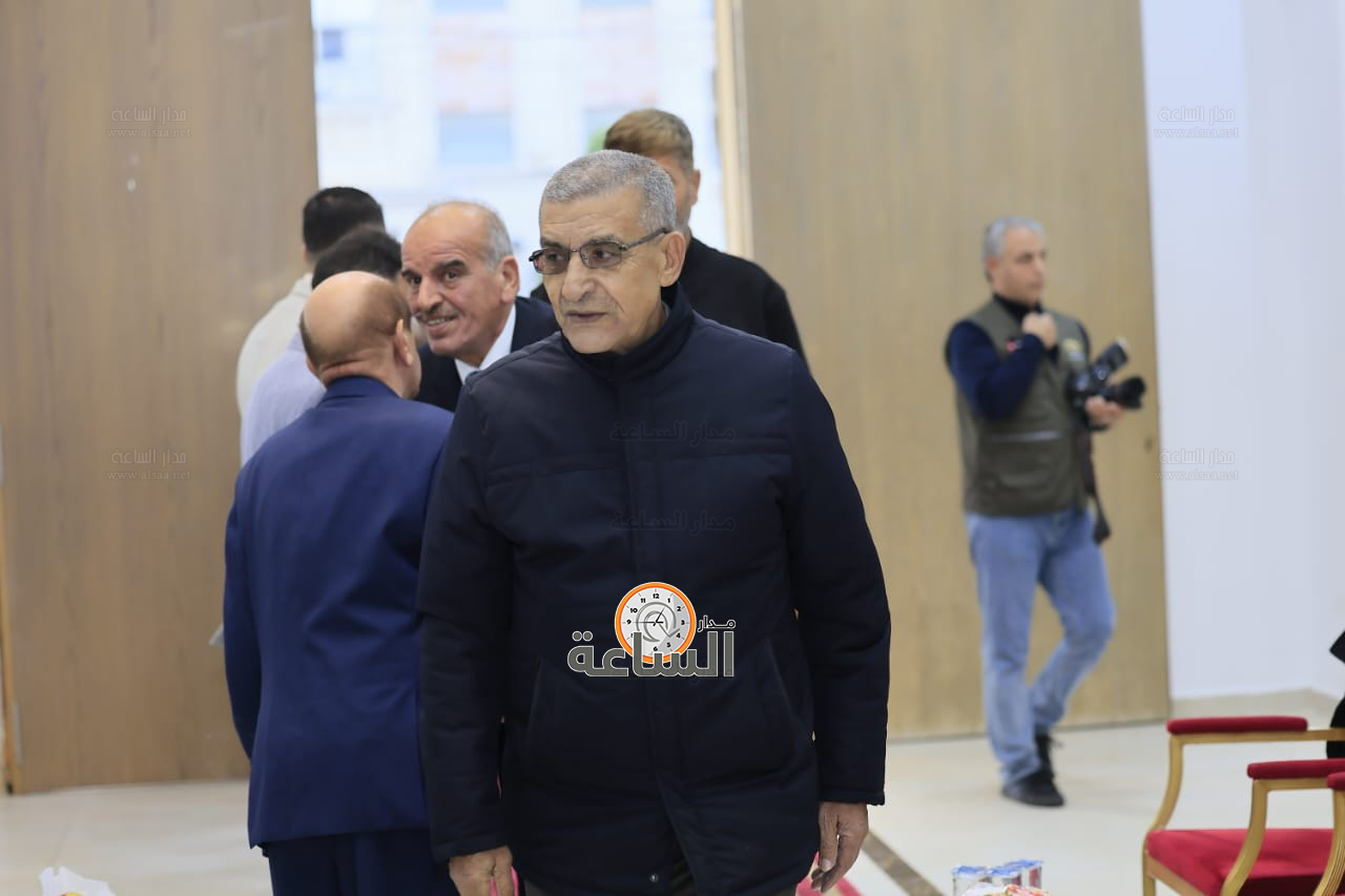 Madar Al-Saa Images 0.7824459821895012