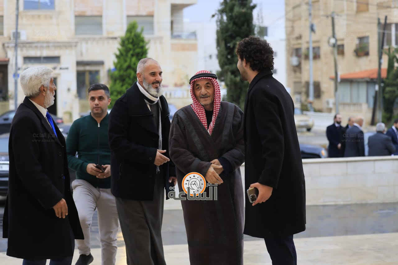 Madar Al-Saa Images 0.6097540073518125