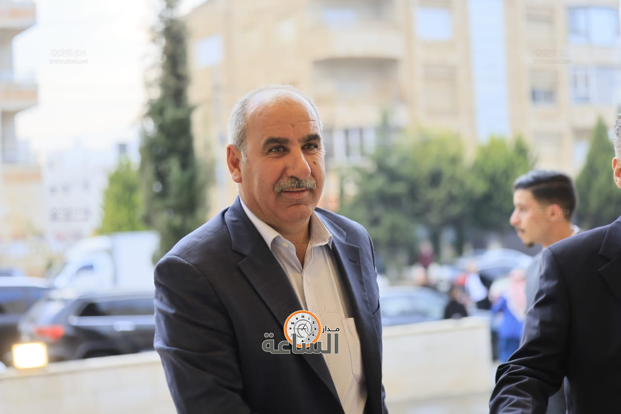 Madar Al-Saa Images 0.8956096534587729