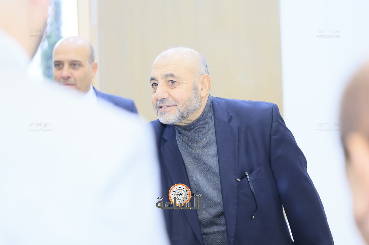 Madar Al-Saa Images 0.007941959043827218