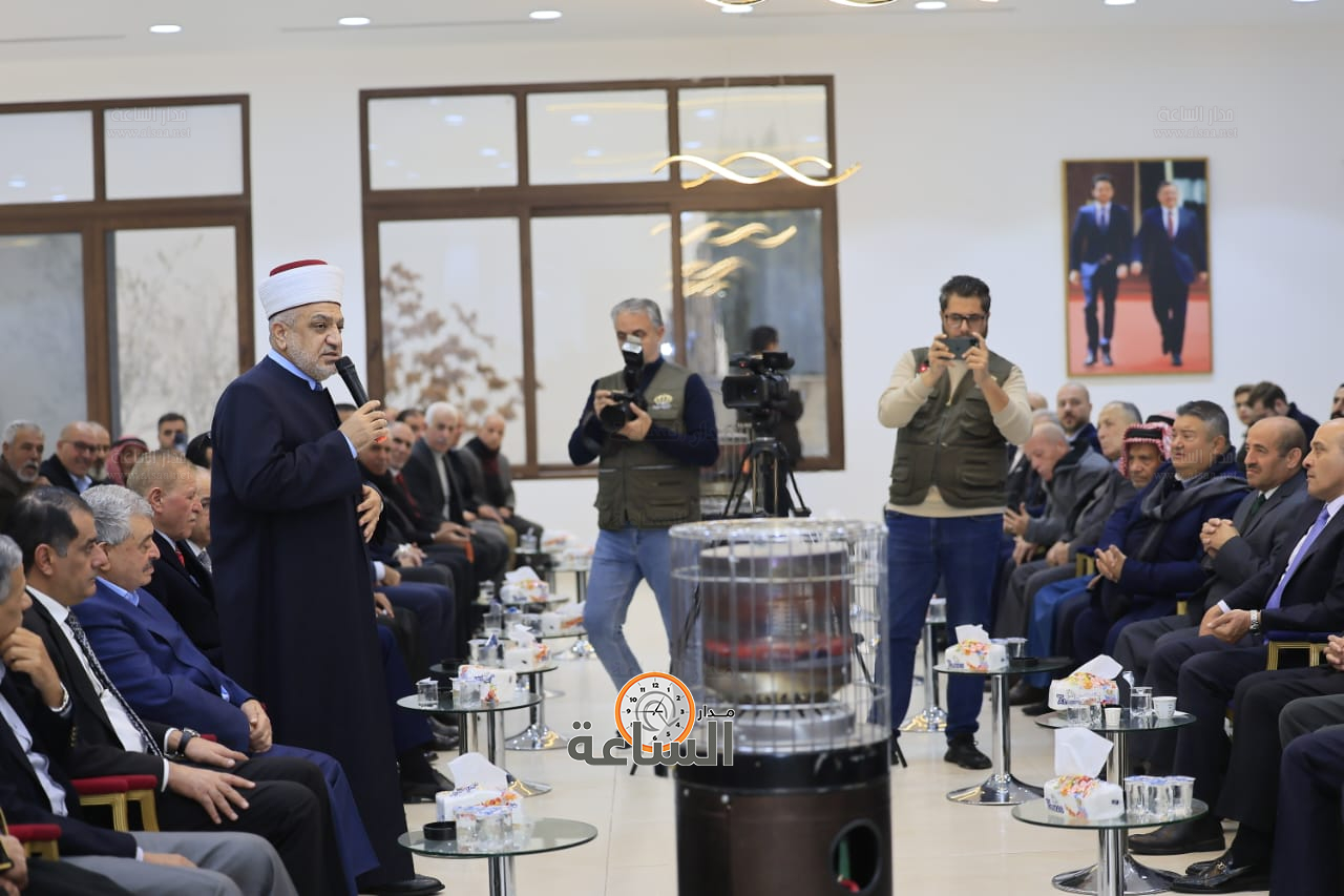 Madar Al-Saa Images 0.5638343164314622