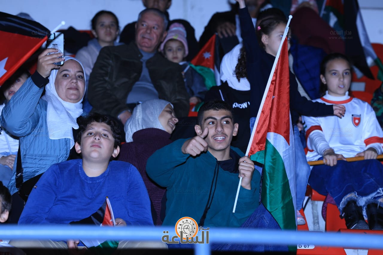 Madar Al-Saa Images 0.4768203588810189