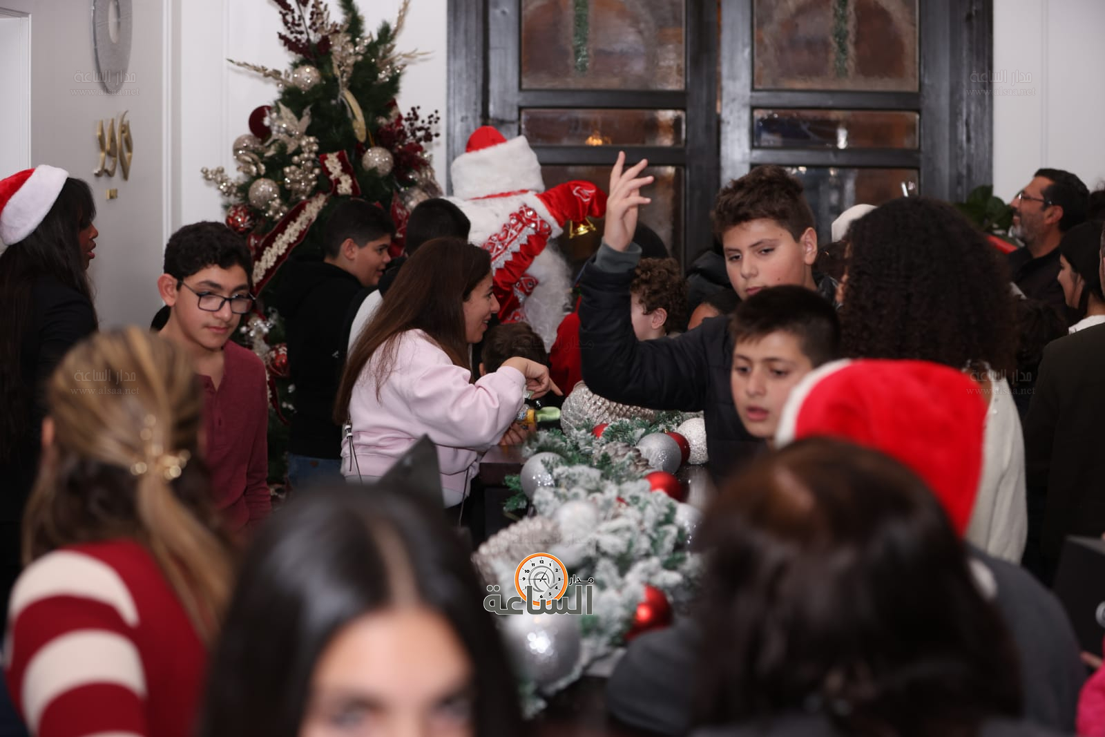 Madar Al-Saa Images 0.8798538950516175