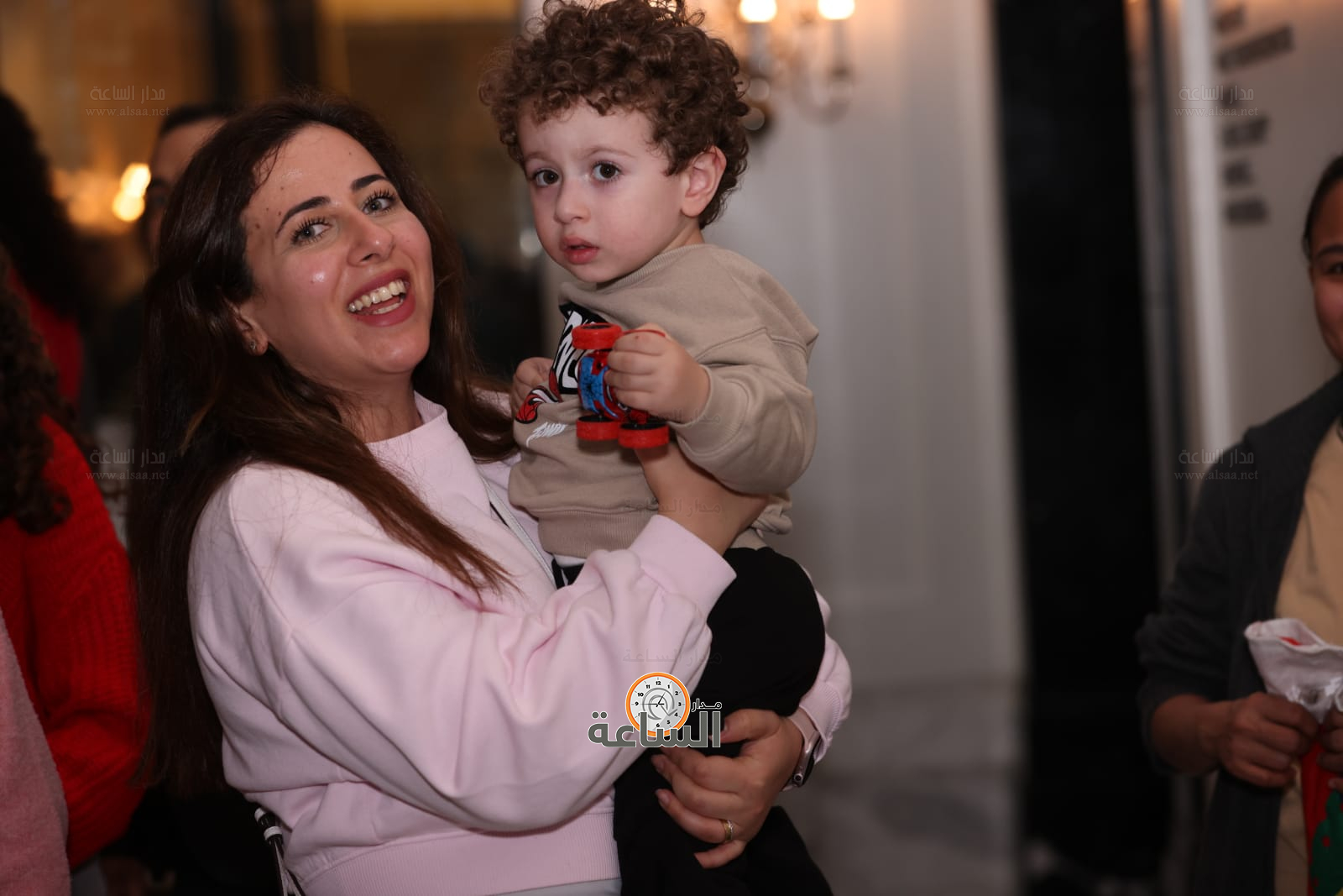 Madar Al-Saa Images 0.7473832273225215