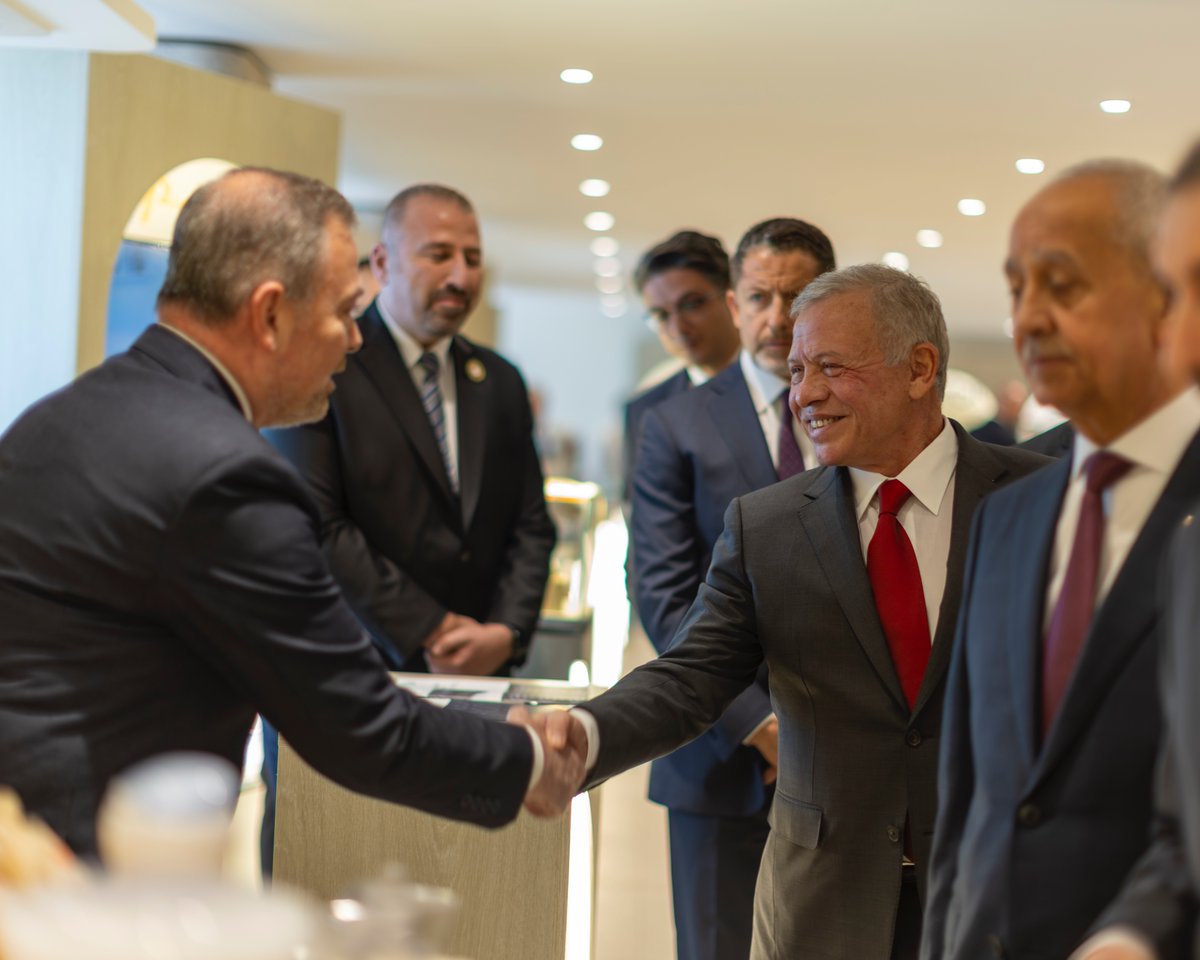 Madar Al-Saa Images 0.15355083638992384