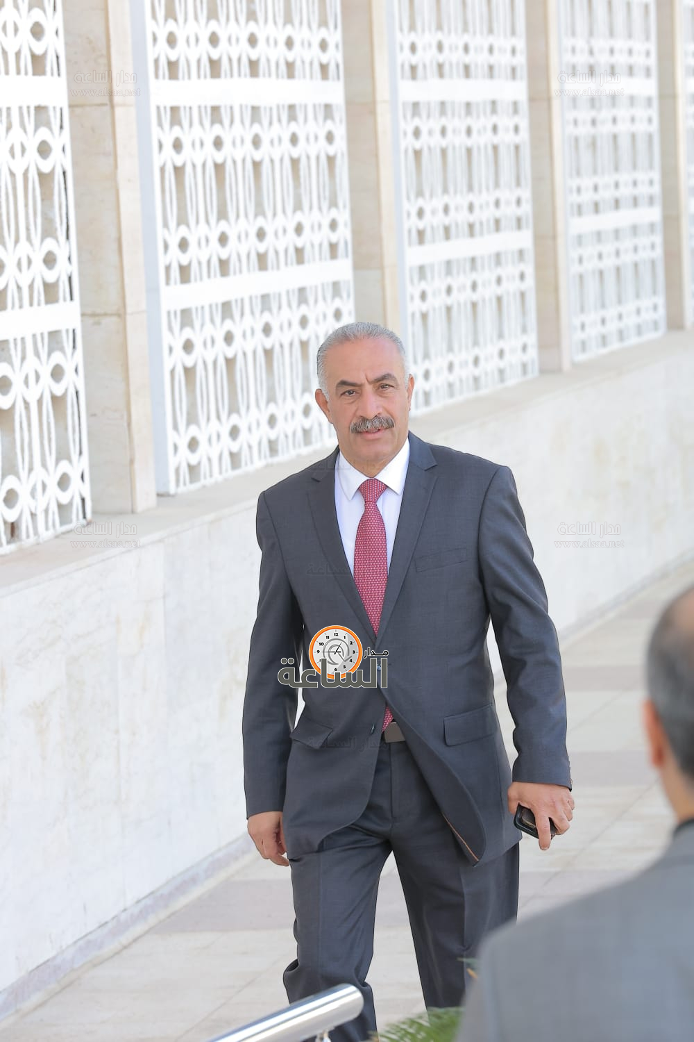 Madar Al-Saa Images 0.8121193898787964