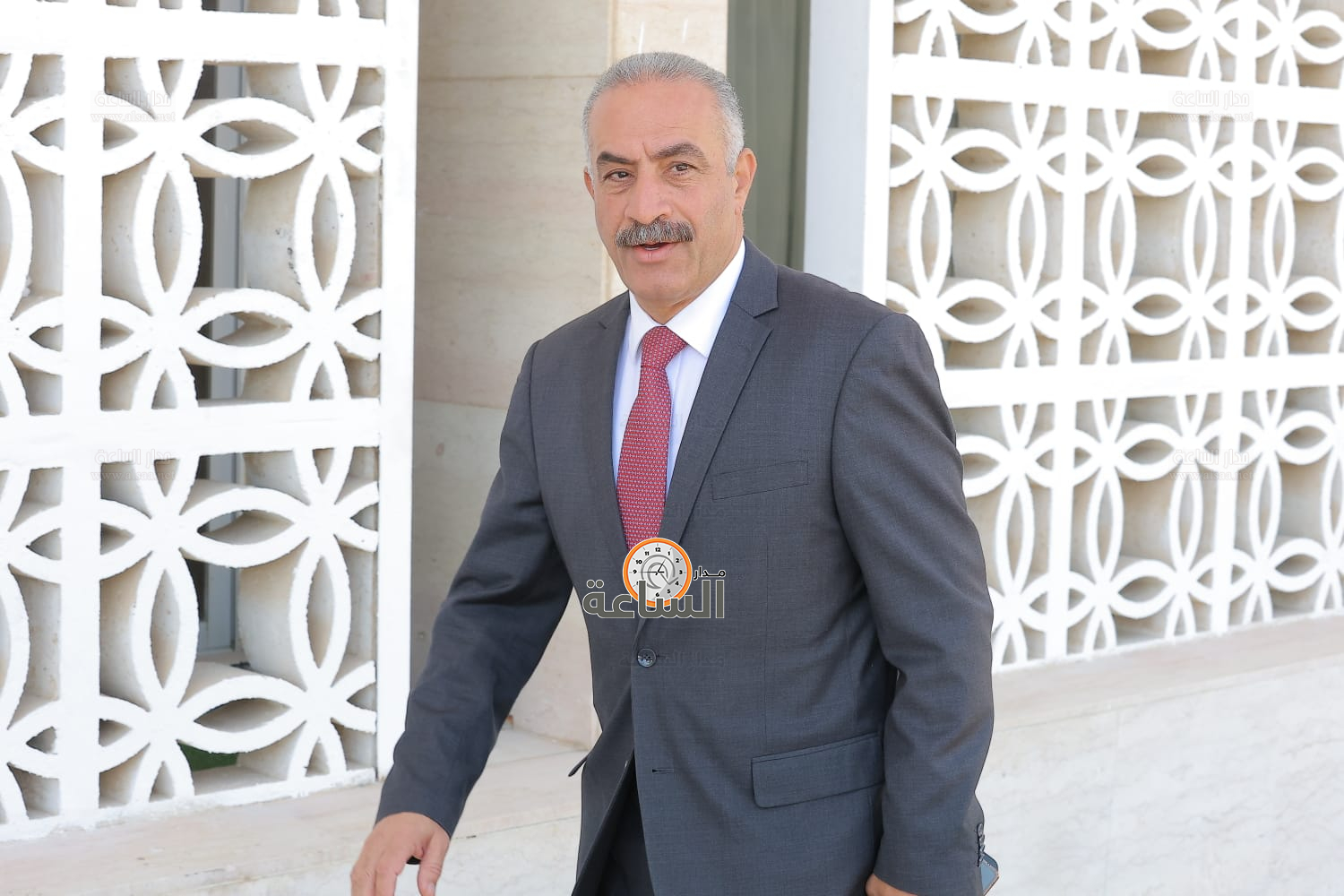 Madar Al-Saa Images 0.693481224651843