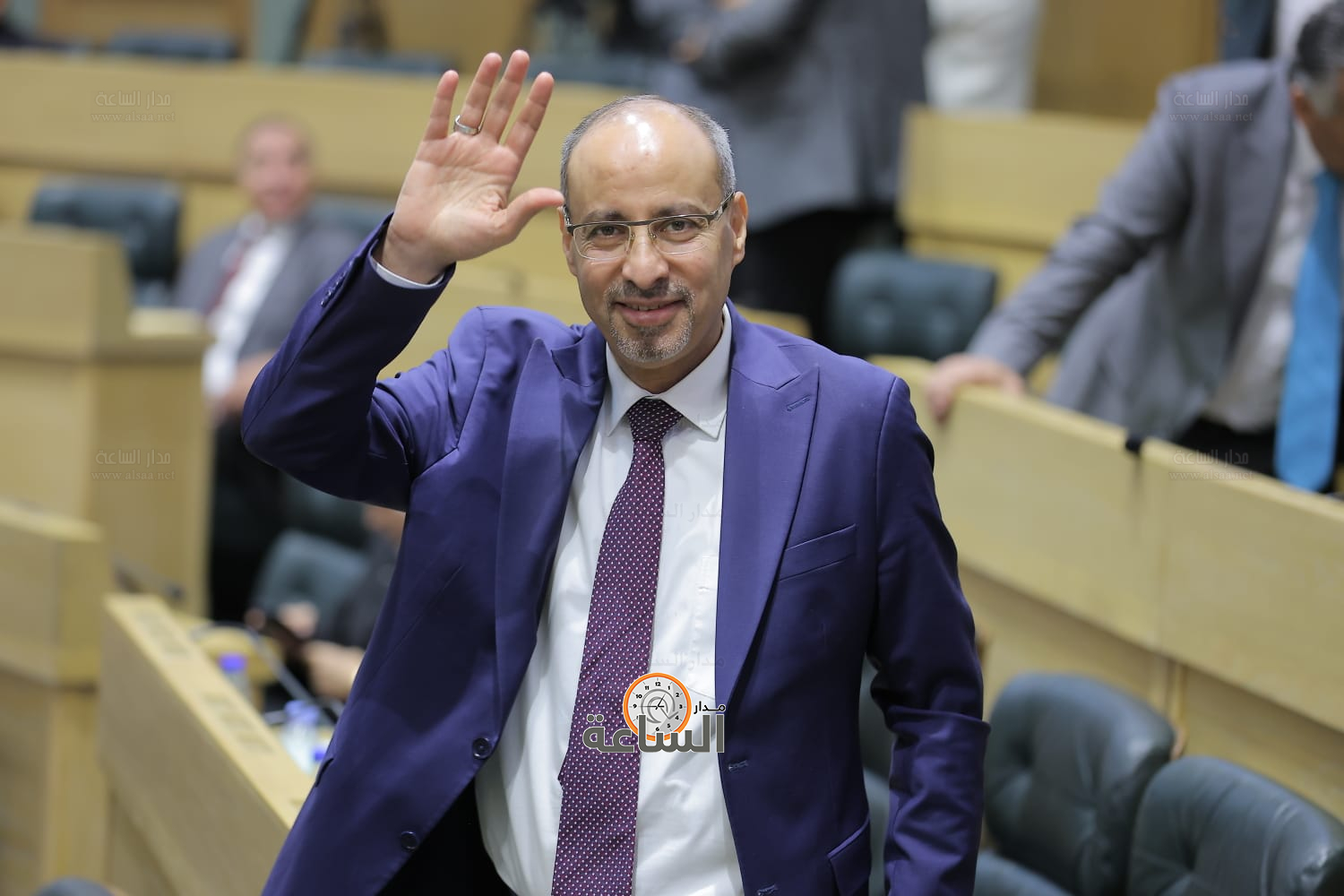 Madar Al-Saa Images 0.8339752517449827