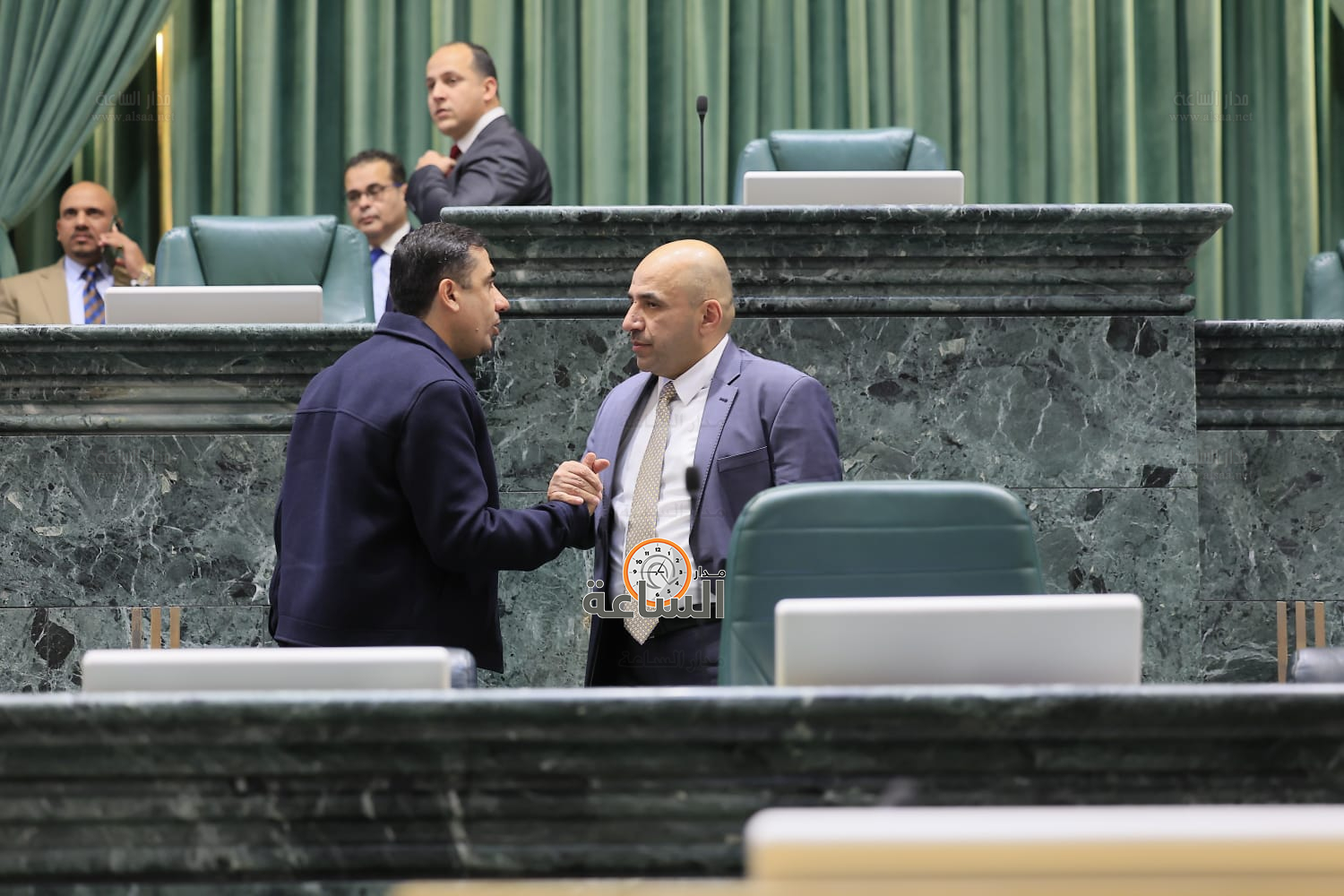 Madar Al-Saa Images 0.7171169687149908