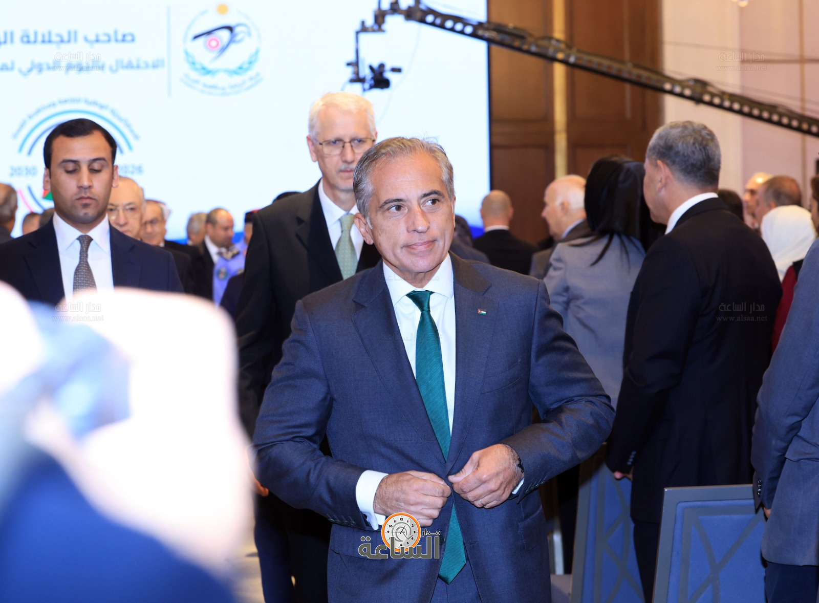 Madar Al-Saa Images 0.9936275810291992