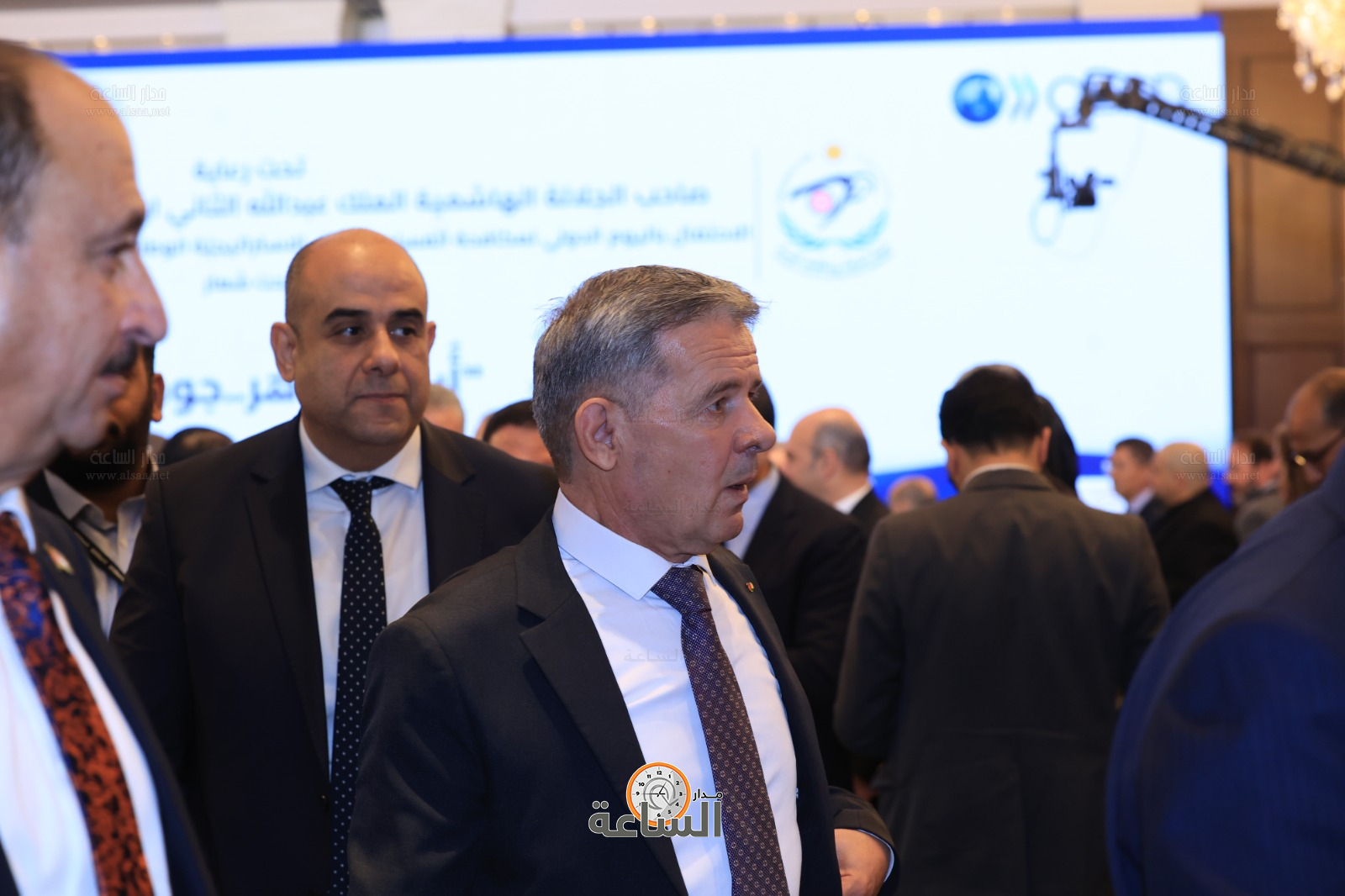 Madar Al-Saa Images 0.37039688575759466