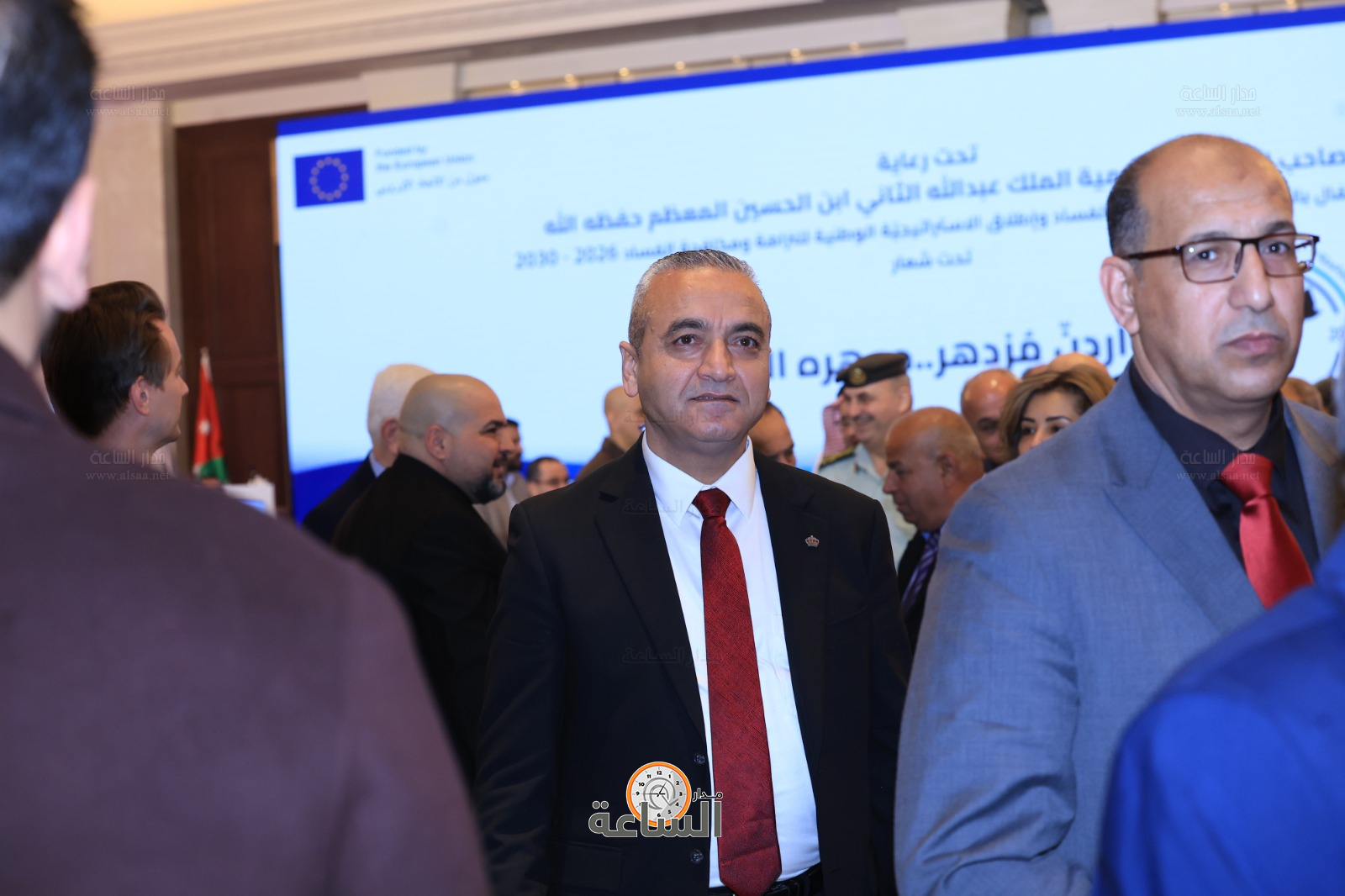 Madar Al-Saa Images 0.7460810374355462