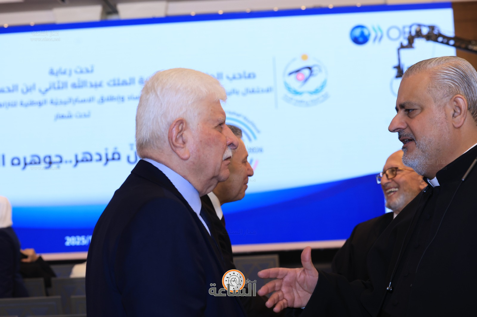 Madar Al-Saa Images 0.48639196825773