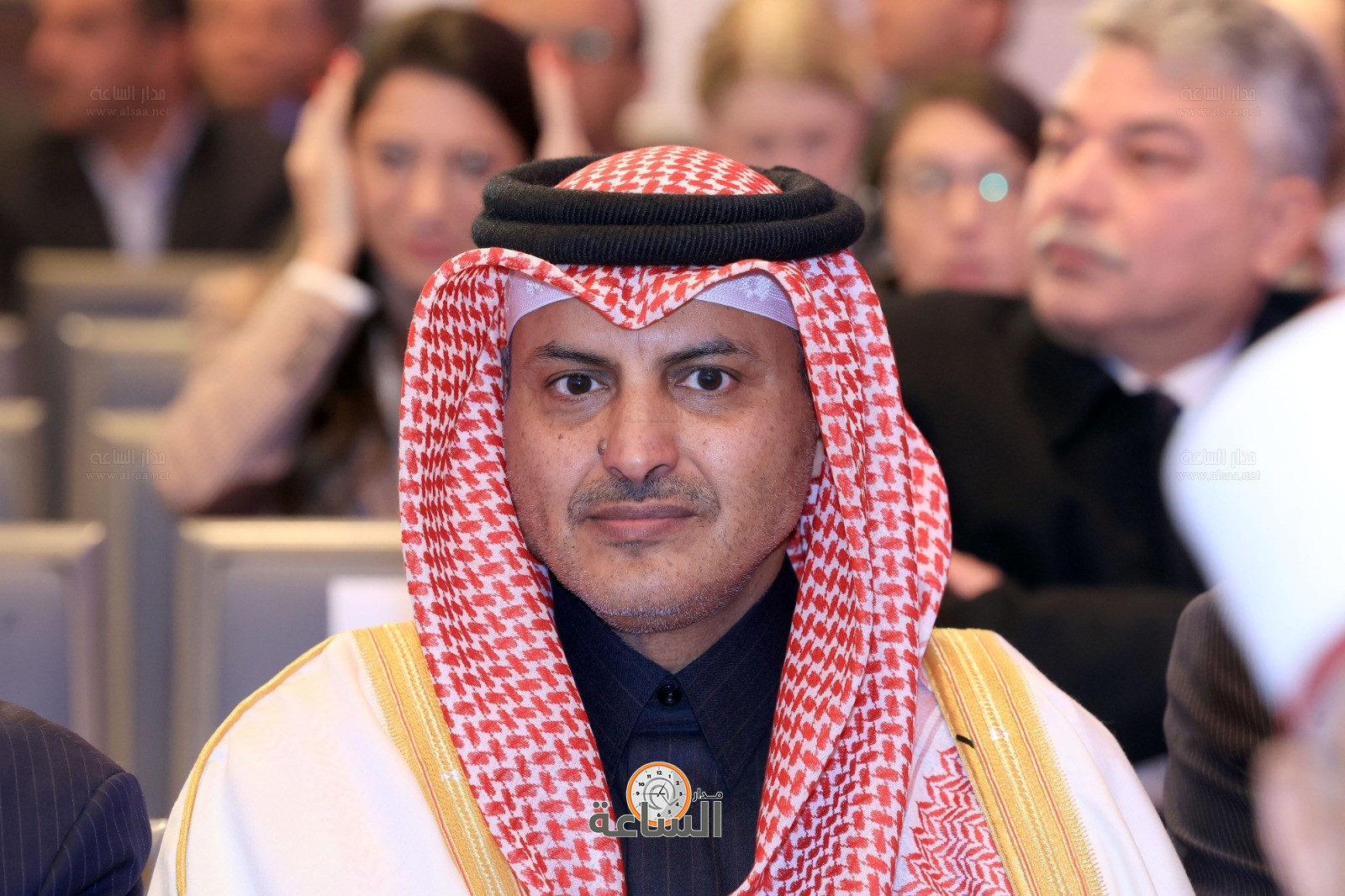 Madar Al-Saa Images 0.73424619385677