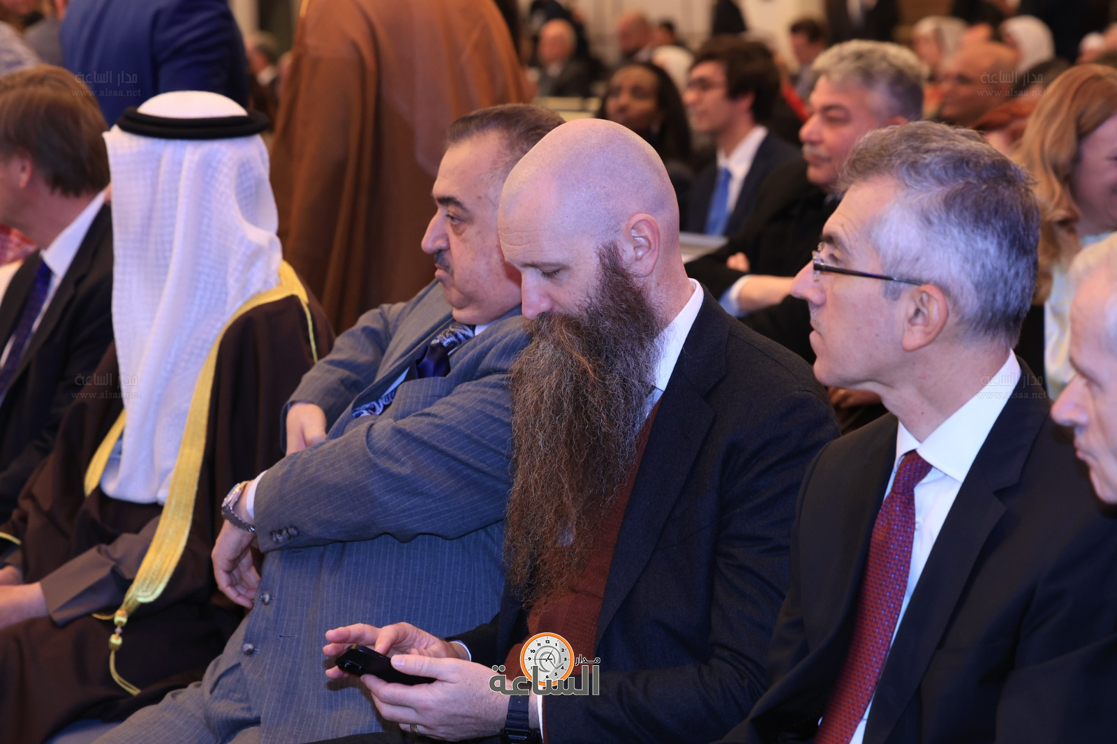 Madar Al-Saa Images 0.8877918959475902