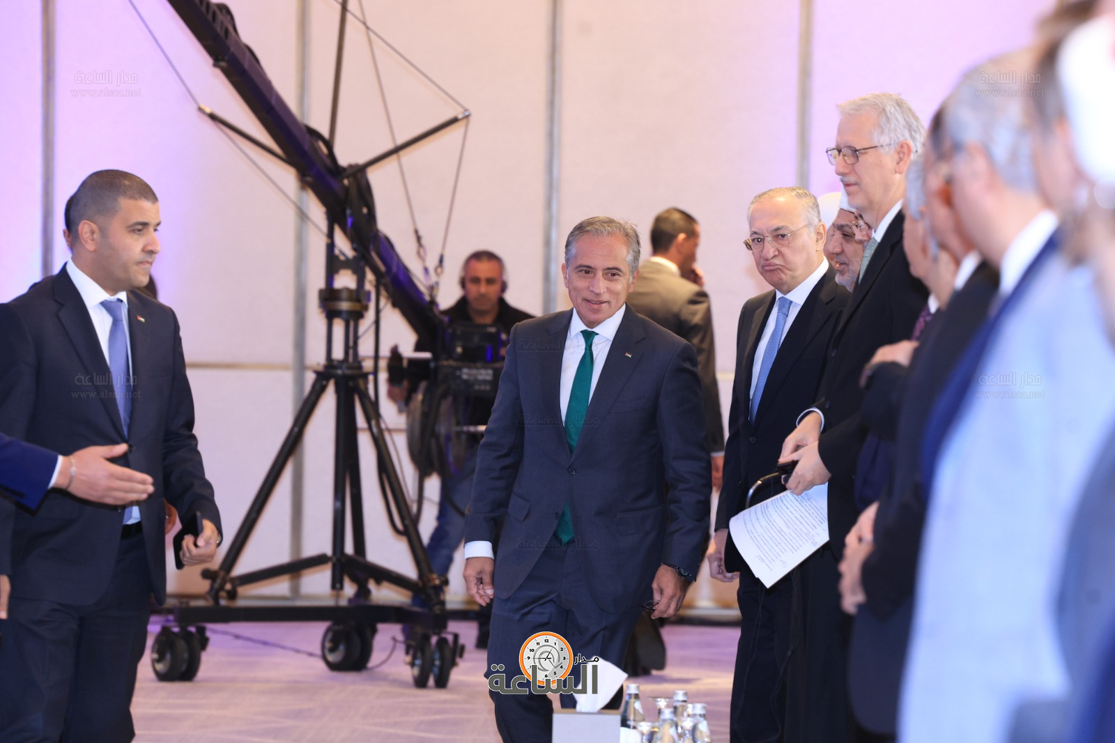 Madar Al-Saa Images 0.11707401738649759