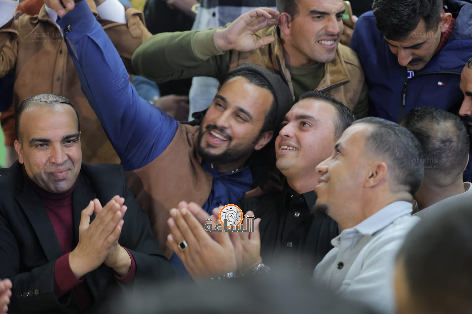 Madar Al-Saa Images 0.8751784841142015