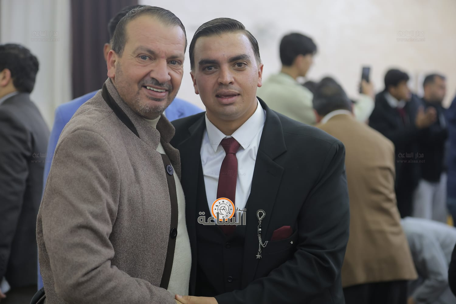 Madar Al-Saa Images 0.8718430299492358