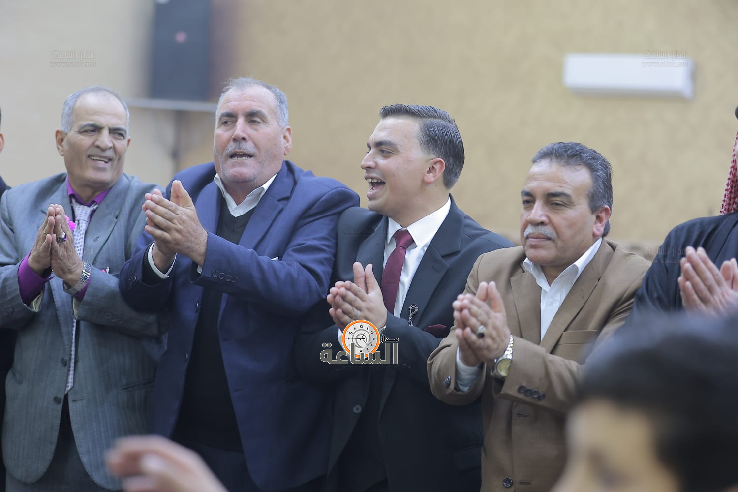 Madar Al-Saa Images 0.9776006709712532