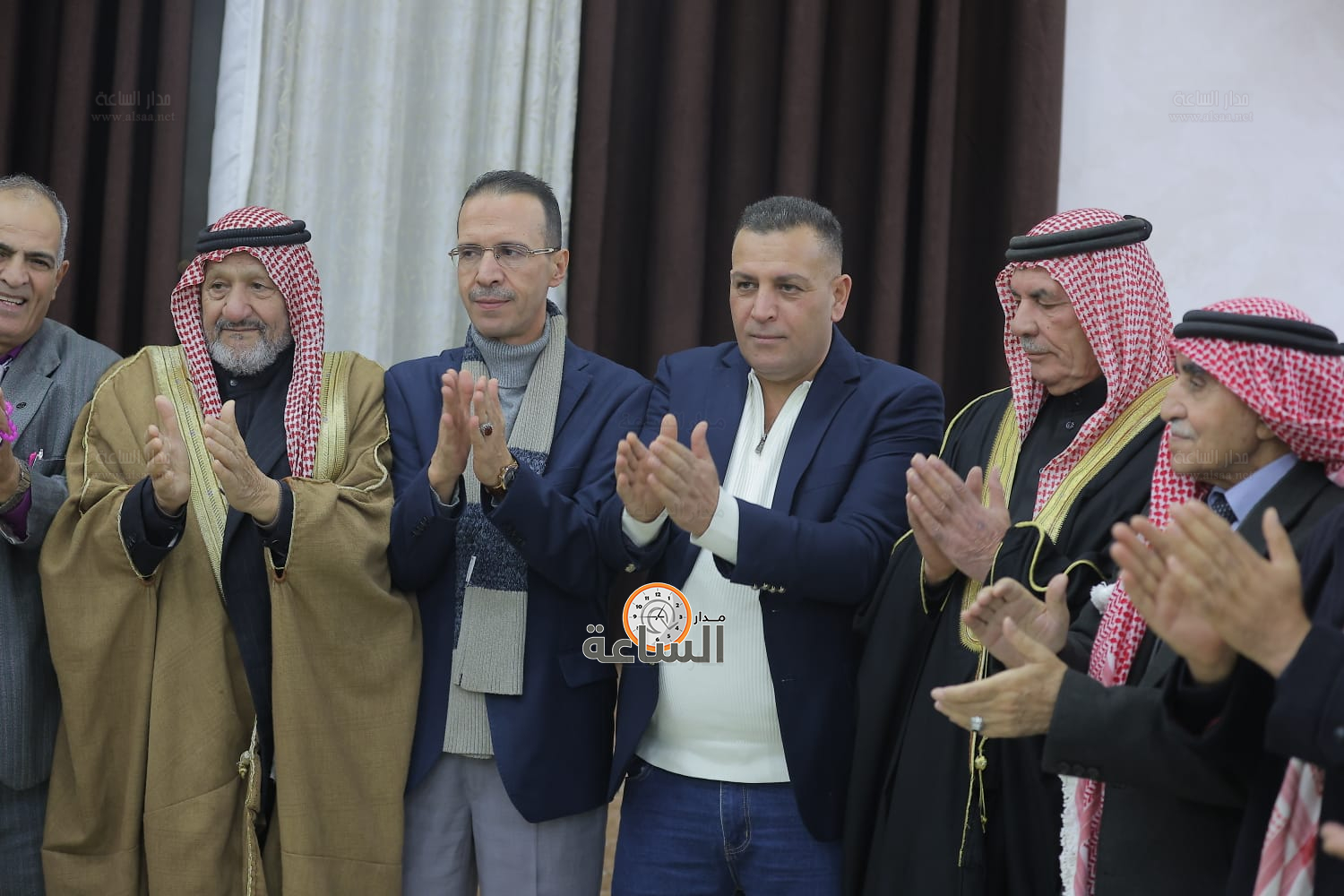 Madar Al-Saa Images 0.9571981054464734