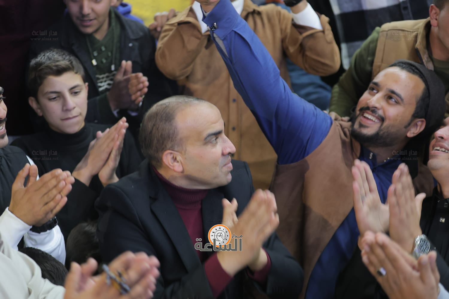 Madar Al-Saa Images 0.9188568353787224