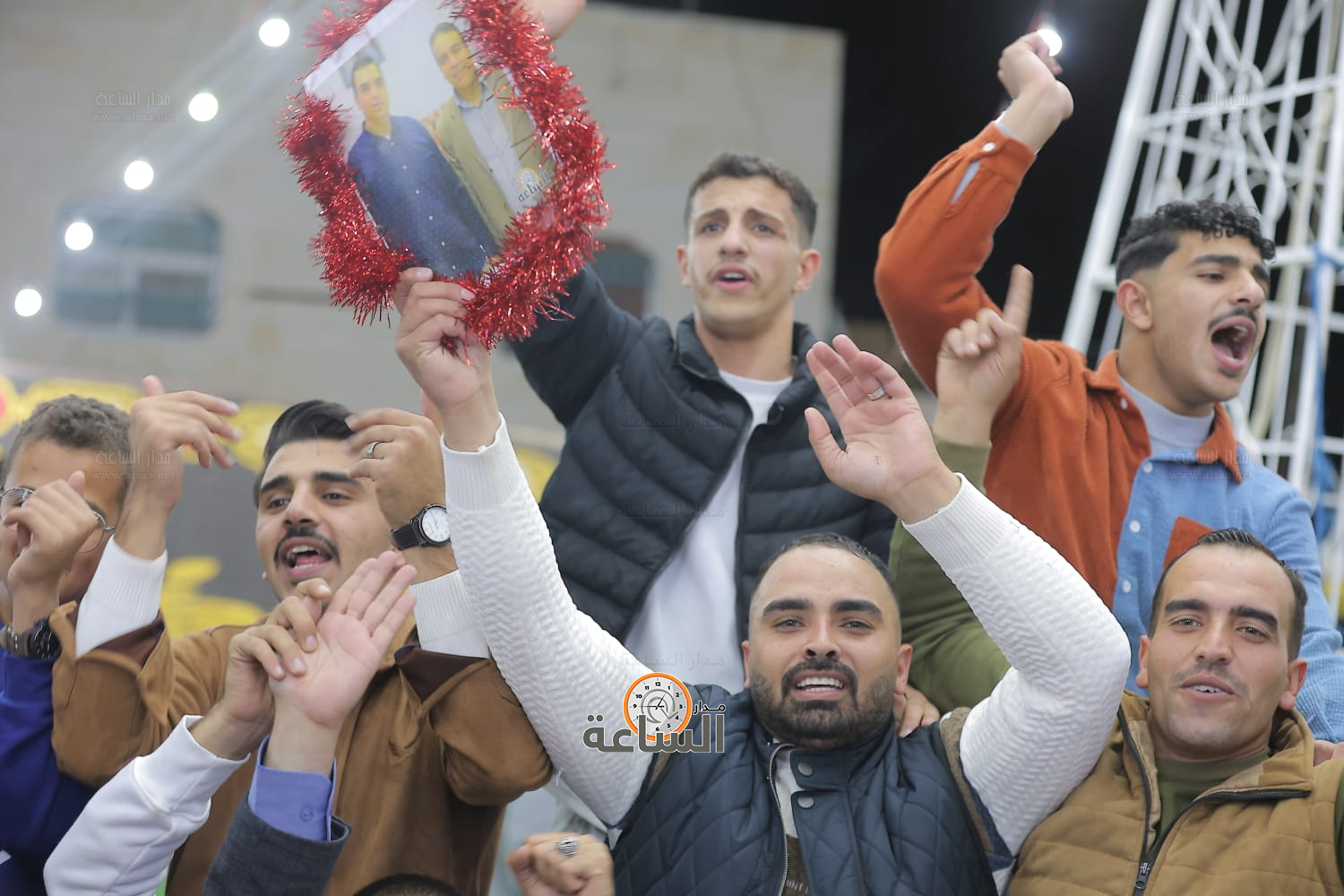 Madar Al-Saa Images 0.7136833783217245