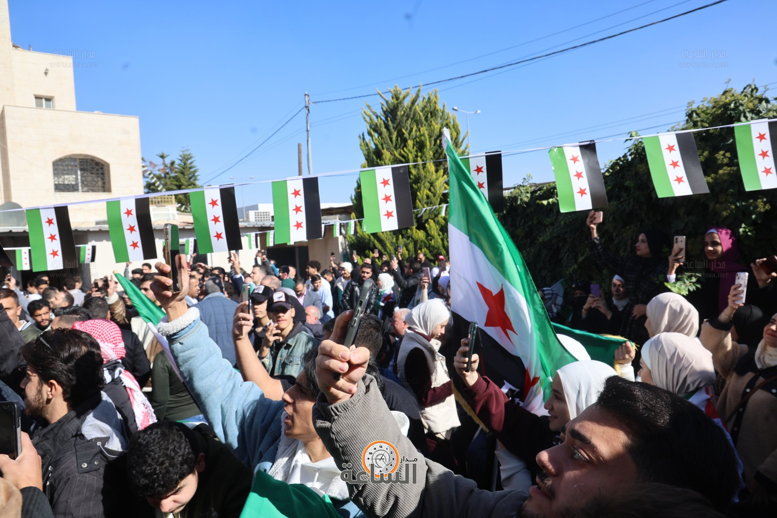 Madar Al-Saa Images 0.4509753791933686