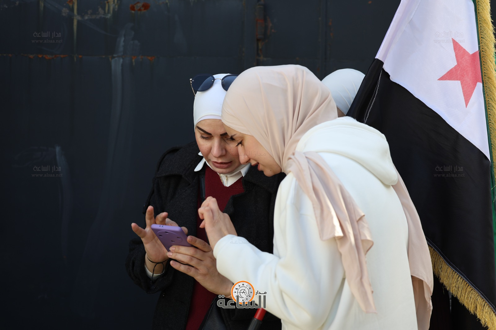 Madar Al-Saa Images 0.6873212643120112