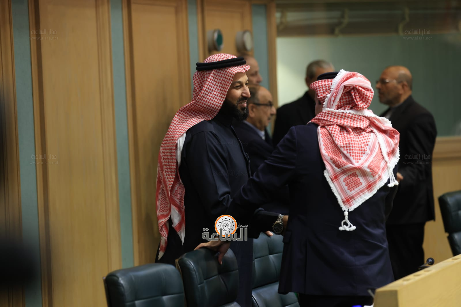 Madar Al-Saa Images 0.3939716774486607