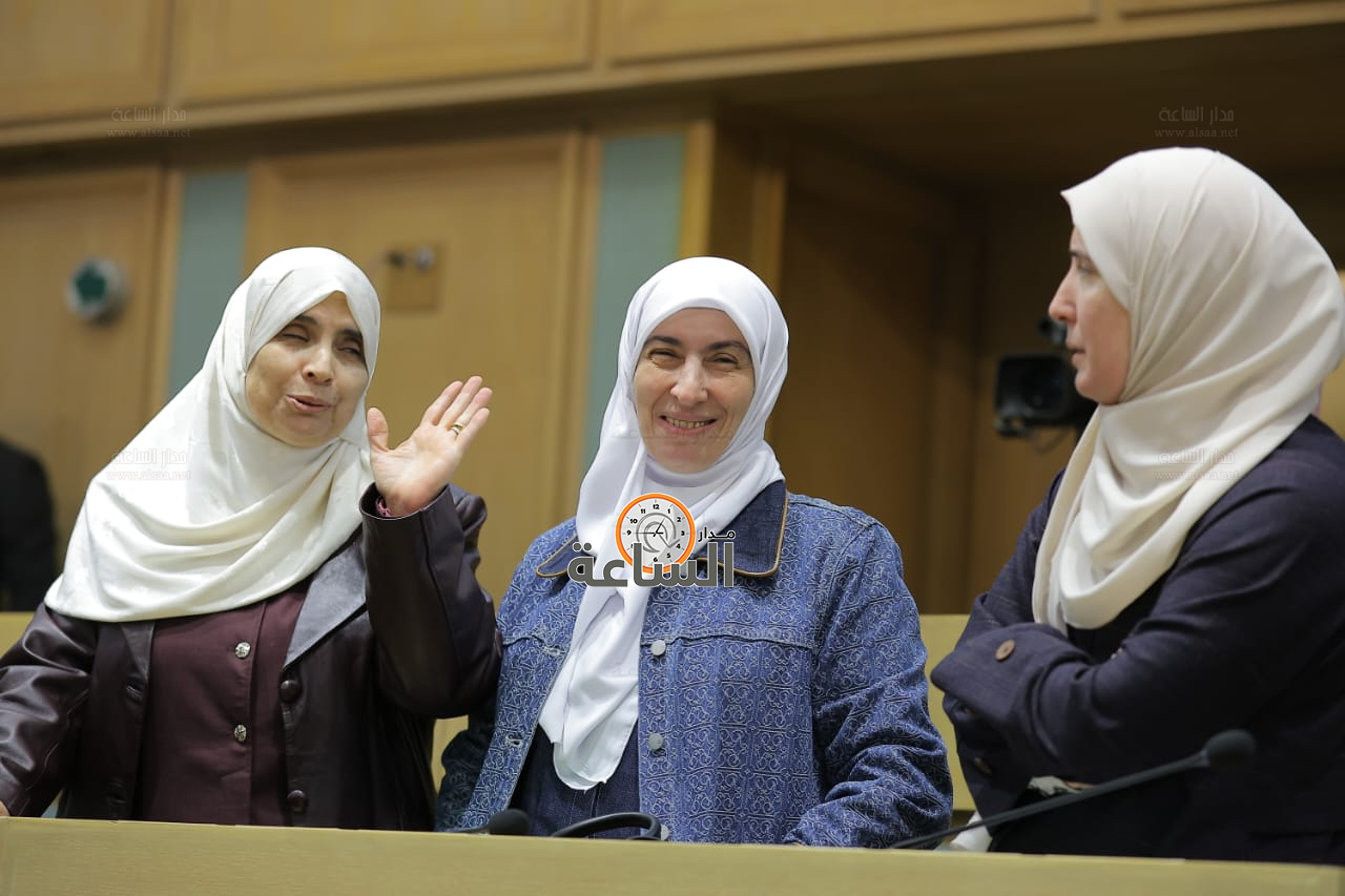 Madar Al-Saa Images 0.7802191489682742