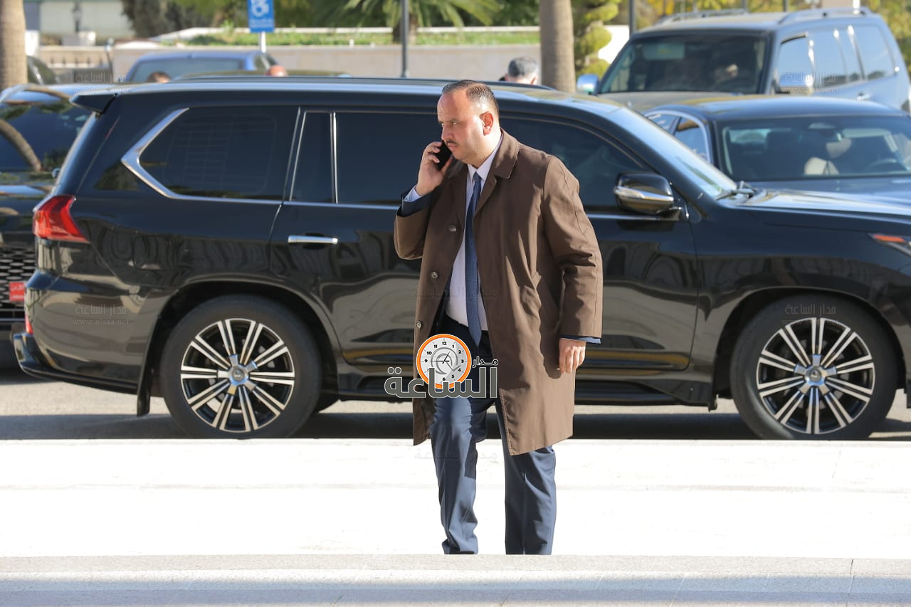 Madar Al-Saa Images 0.9807095131413459