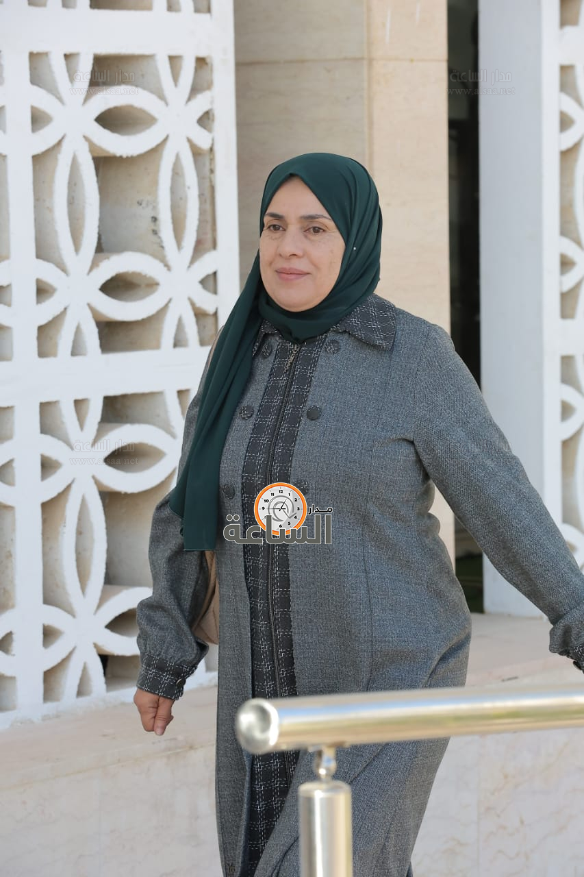 Madar Al-Saa Images 0.4297319818060209