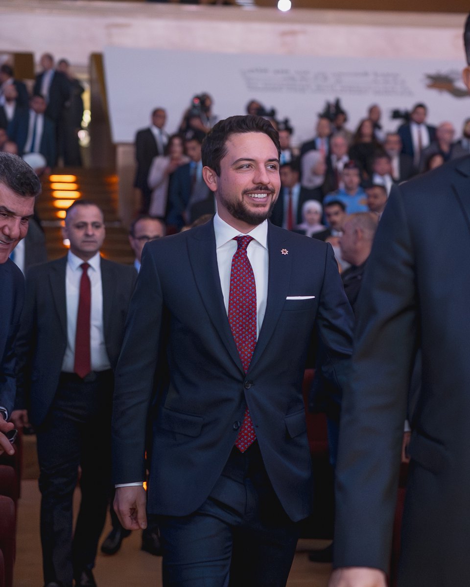 Madar Al-Saa Images 0.9584318152508299