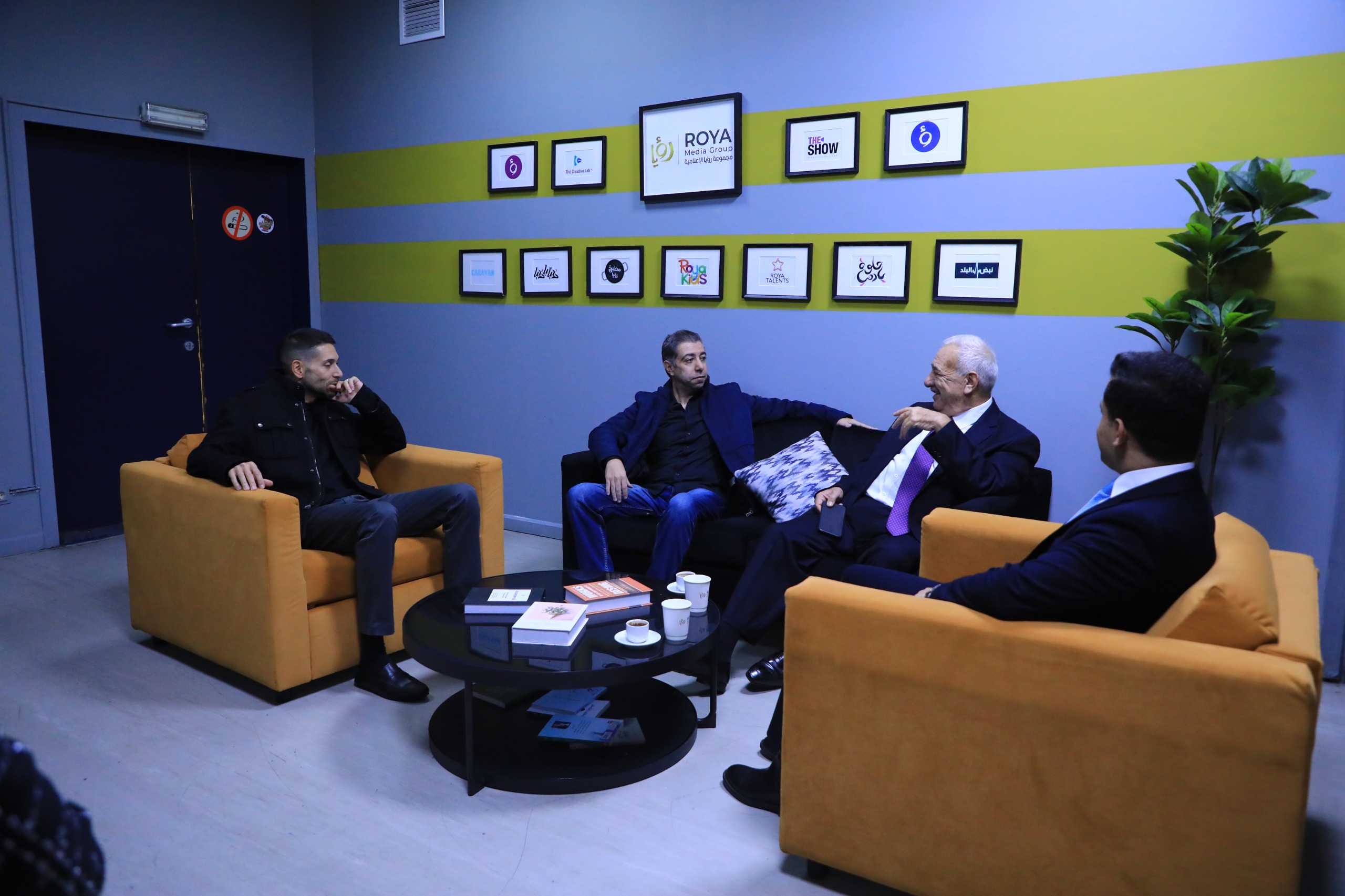 Madar Al-Saa Images 0.7698640194204963