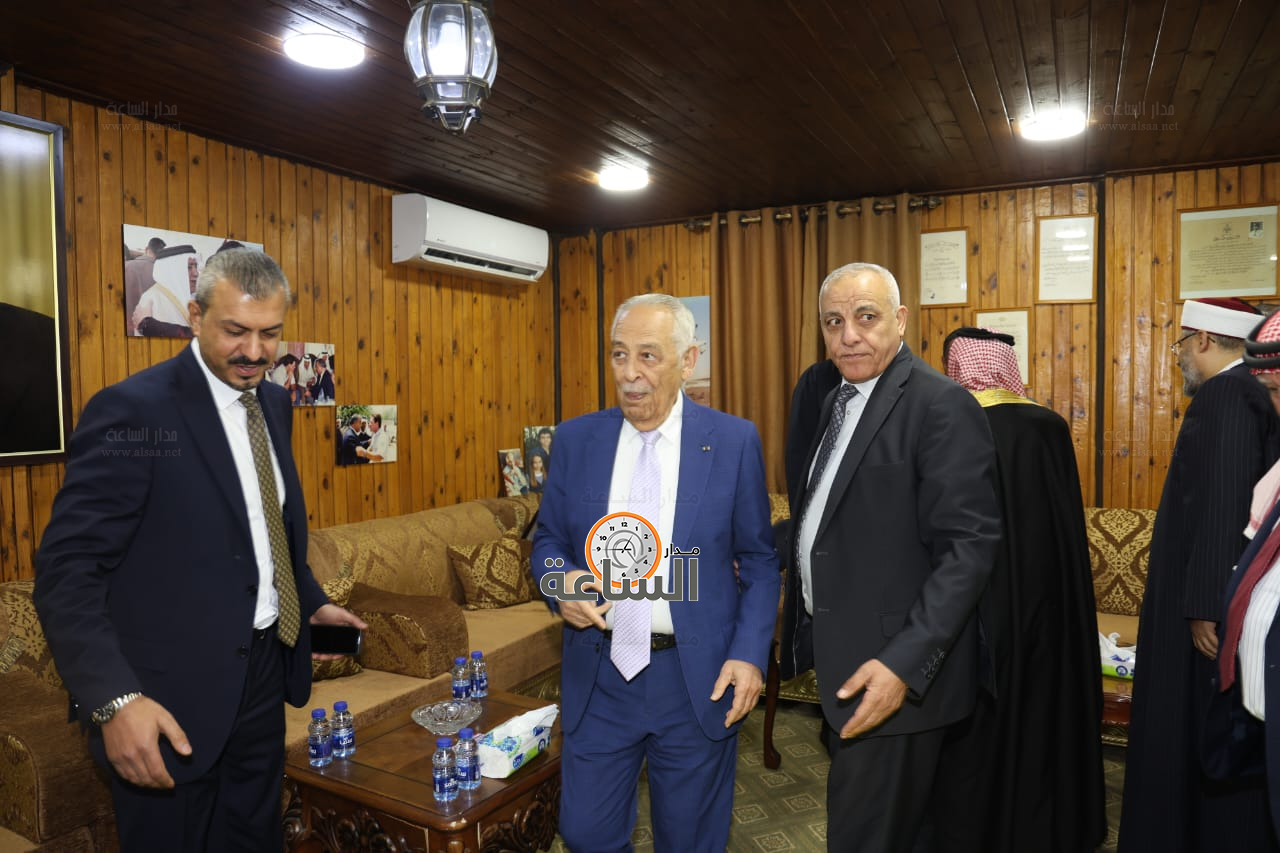 Madar Al-Saa Images 0.3895672139411873