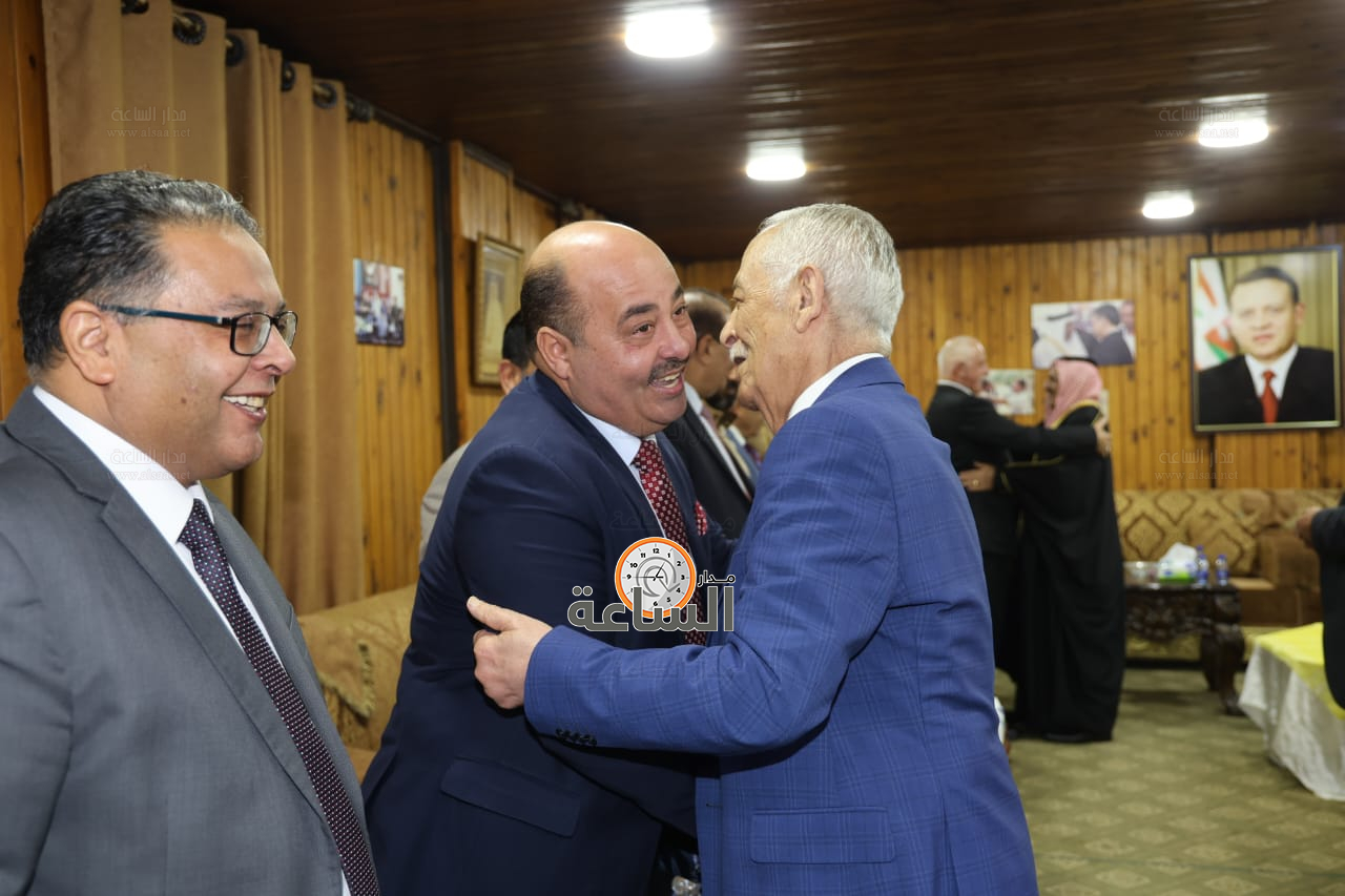 Madar Al-Saa Images 0.7808746697990915