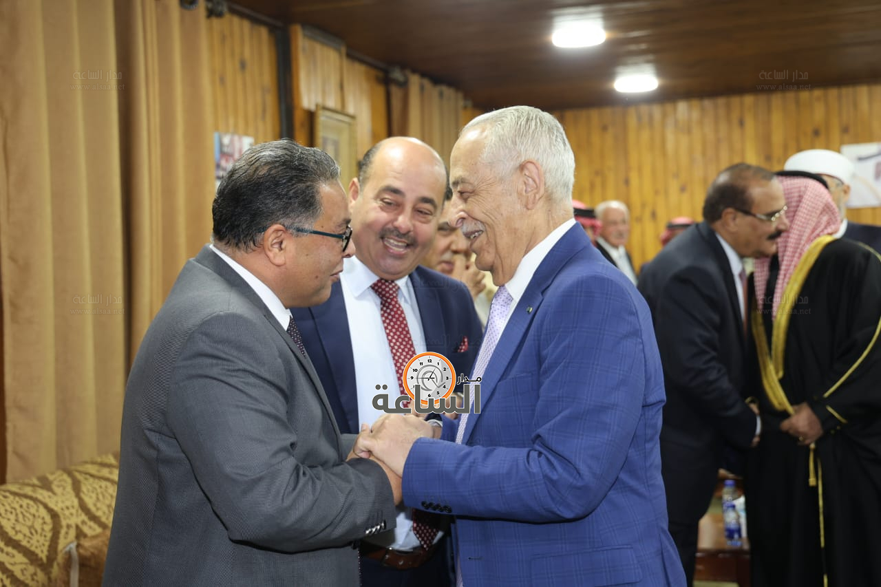 Madar Al-Saa Images 0.09042135293224995