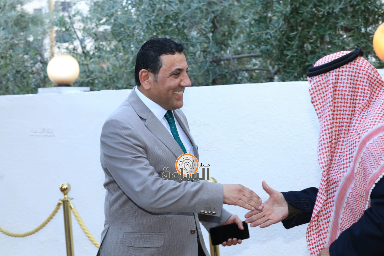 Madar Al-Saa Images 0.22966518668759062