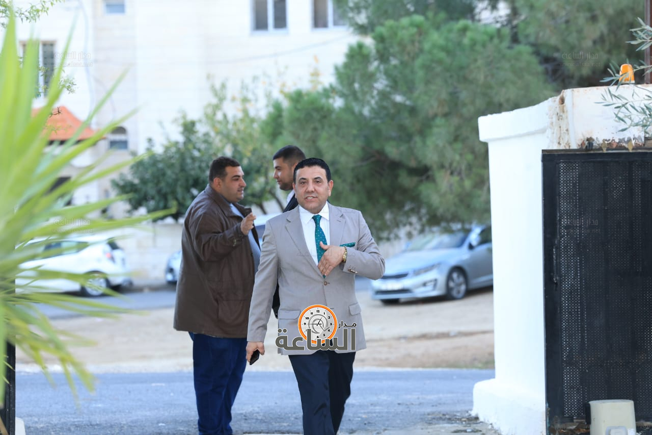 Madar Al-Saa Images 0.6928651047497144