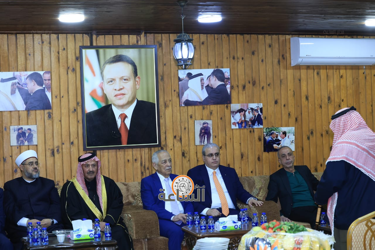 Madar Al-Saa Images 0.15613875859519366