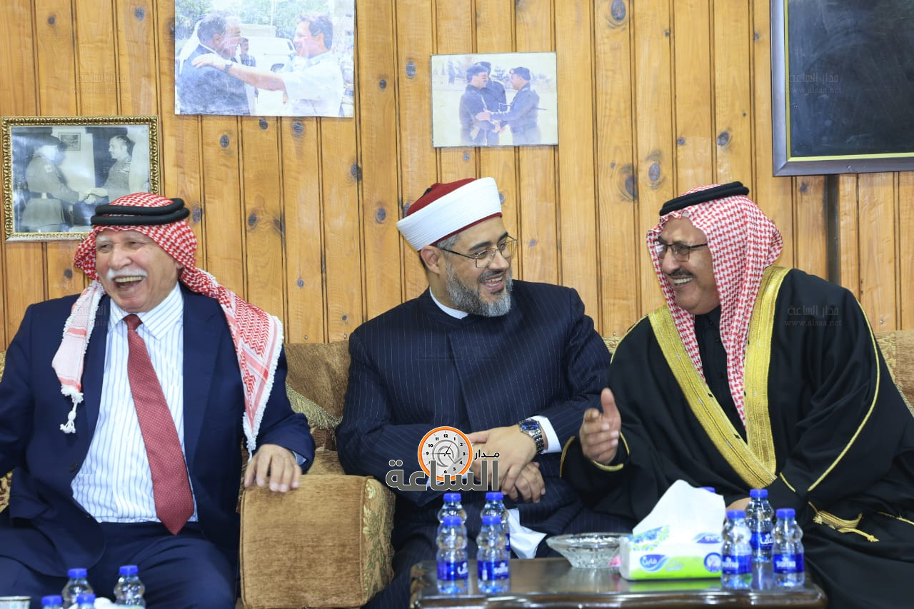 Madar Al-Saa Images 0.6126092228858961