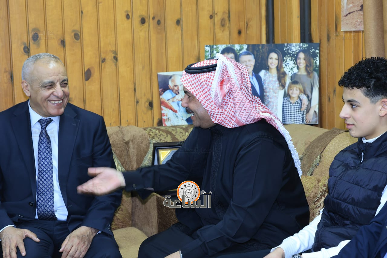 Madar Al-Saa Images 0.42621928286955413